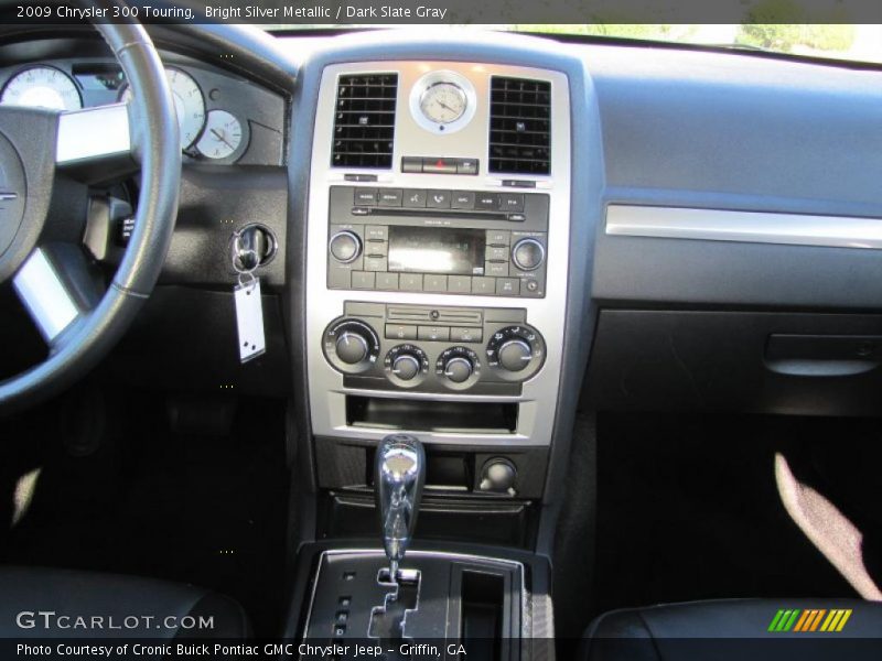 Bright Silver Metallic / Dark Slate Gray 2009 Chrysler 300 Touring