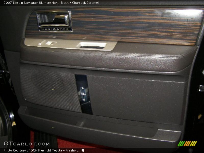 Black / Charcoal/Caramel 2007 Lincoln Navigator Ultimate 4x4