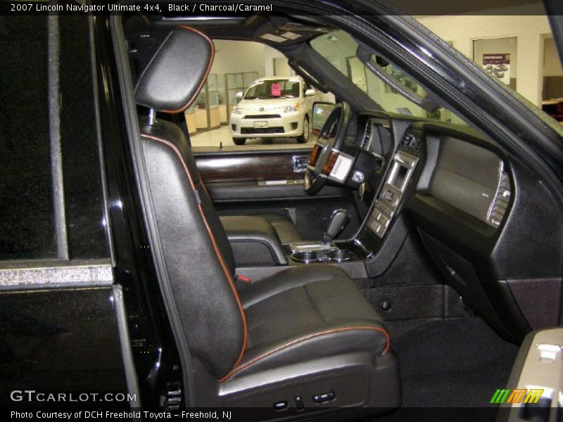 Black / Charcoal/Caramel 2007 Lincoln Navigator Ultimate 4x4