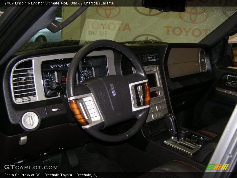 Black / Charcoal/Caramel 2007 Lincoln Navigator Ultimate 4x4