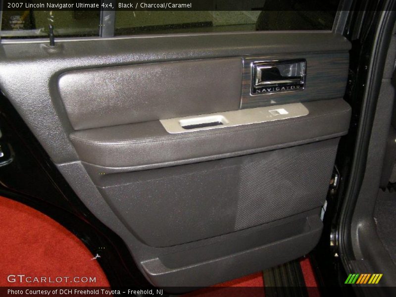 Black / Charcoal/Caramel 2007 Lincoln Navigator Ultimate 4x4