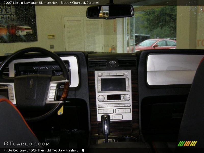 Black / Charcoal/Caramel 2007 Lincoln Navigator Ultimate 4x4