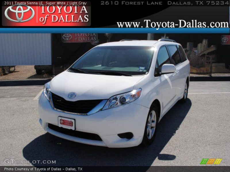 Super White / Light Gray 2011 Toyota Sienna LE
