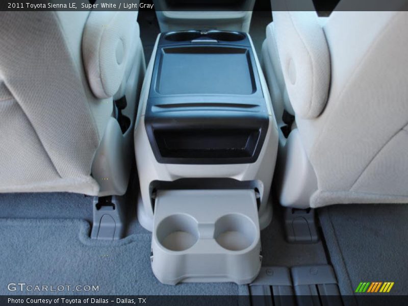 Super White / Light Gray 2011 Toyota Sienna LE