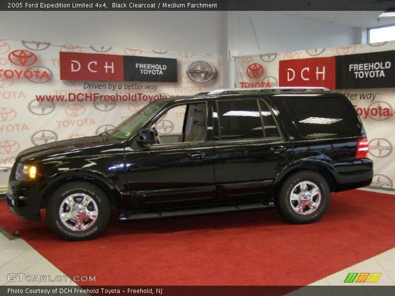 Black Clearcoat / Medium Parchment 2005 Ford Expedition Limited 4x4