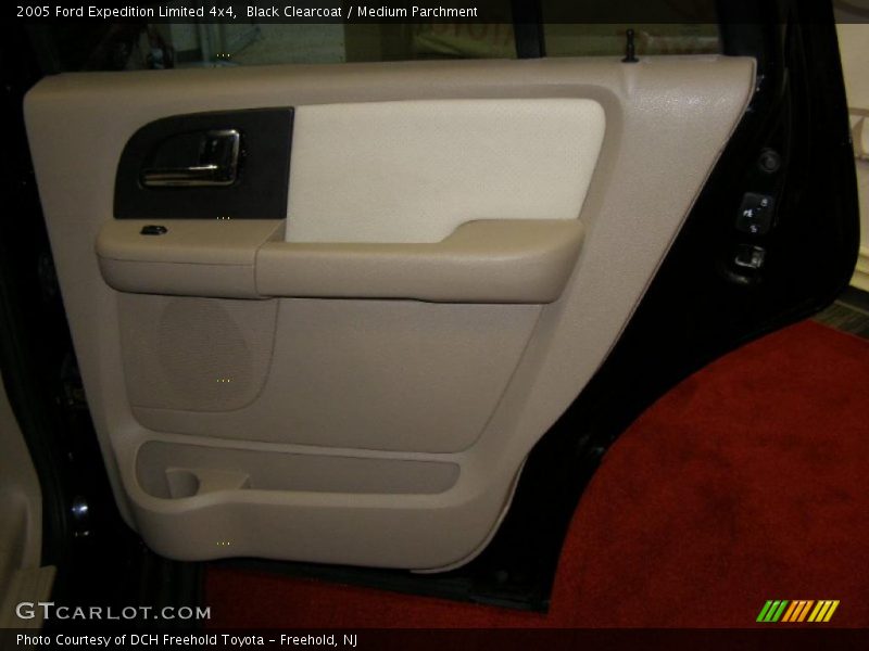 Black Clearcoat / Medium Parchment 2005 Ford Expedition Limited 4x4