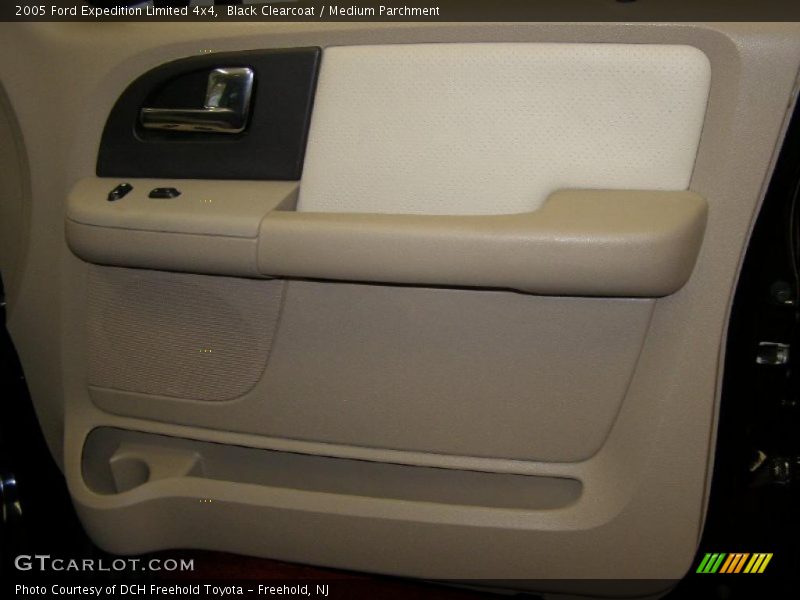 Black Clearcoat / Medium Parchment 2005 Ford Expedition Limited 4x4