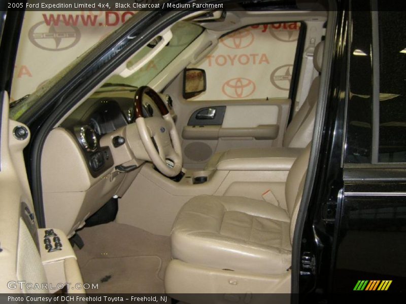 Black Clearcoat / Medium Parchment 2005 Ford Expedition Limited 4x4