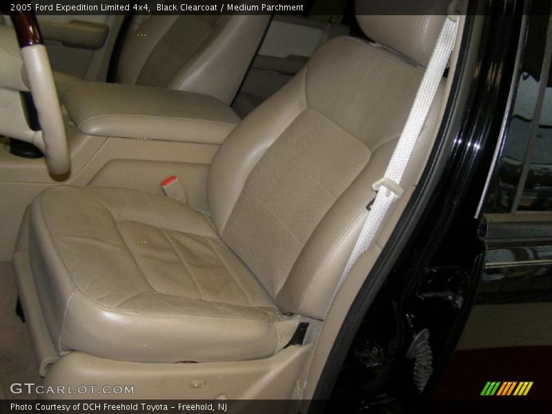 Black Clearcoat / Medium Parchment 2005 Ford Expedition Limited 4x4