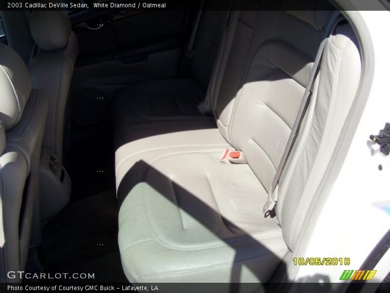 White Diamond / Oatmeal 2003 Cadillac DeVille Sedan
