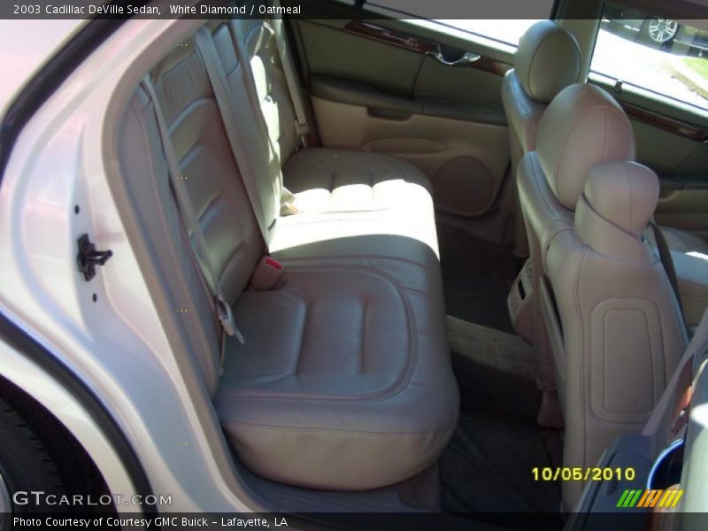 White Diamond / Oatmeal 2003 Cadillac DeVille Sedan