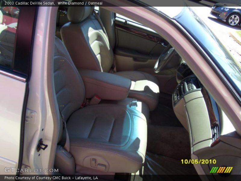 White Diamond / Oatmeal 2003 Cadillac DeVille Sedan