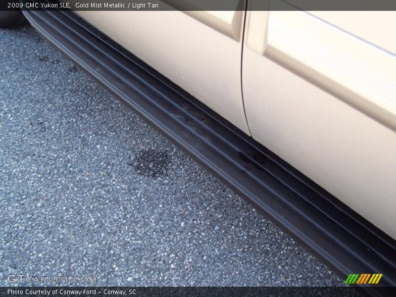 Gold Mist Metallic / Light Tan 2009 GMC Yukon SLE