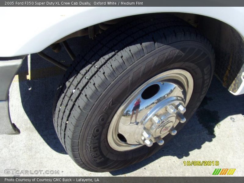 Oxford White / Medium Flint 2005 Ford F350 Super Duty XL Crew Cab Dually
