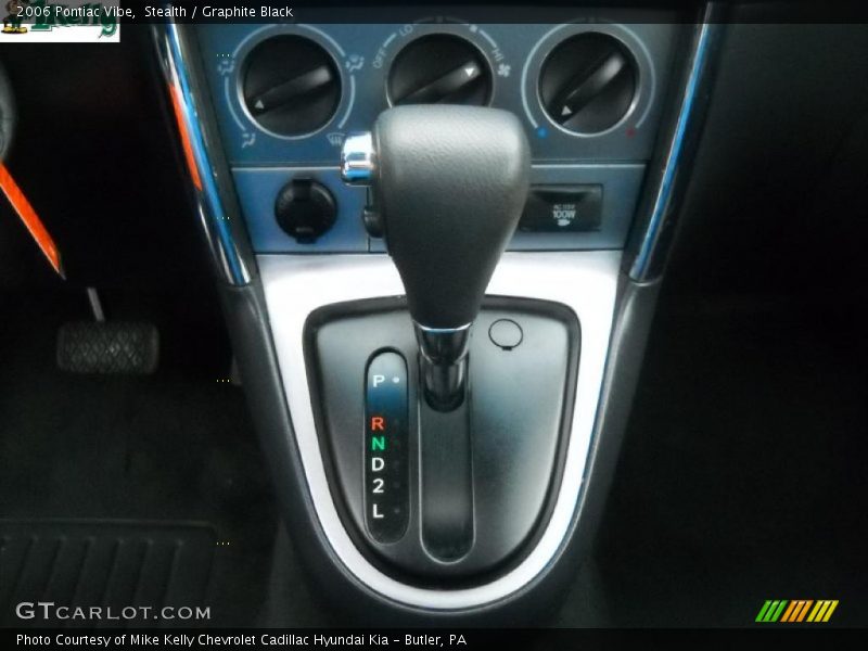 Stealth / Graphite Black 2006 Pontiac Vibe