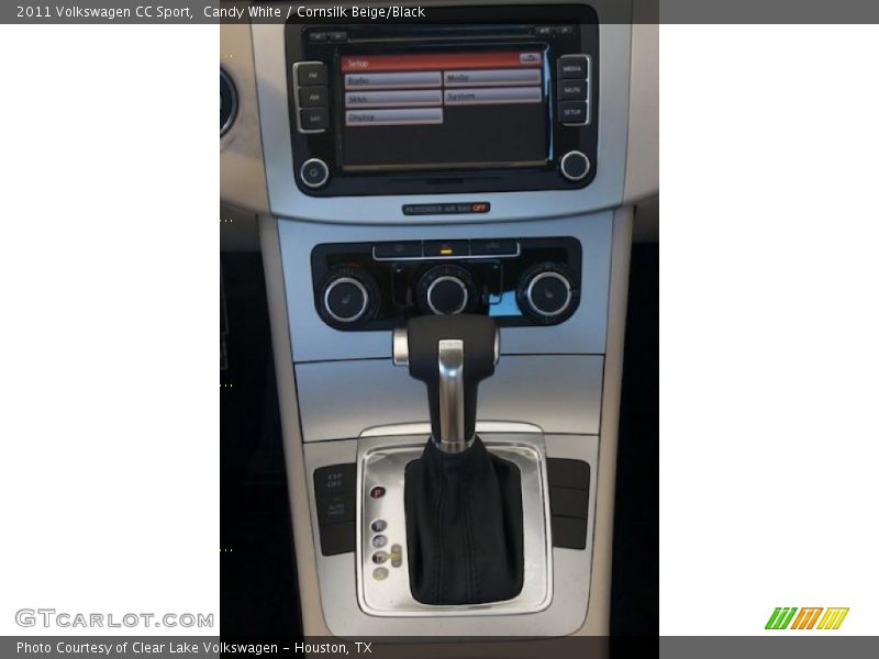 Candy White / Cornsilk Beige/Black 2011 Volkswagen CC Sport