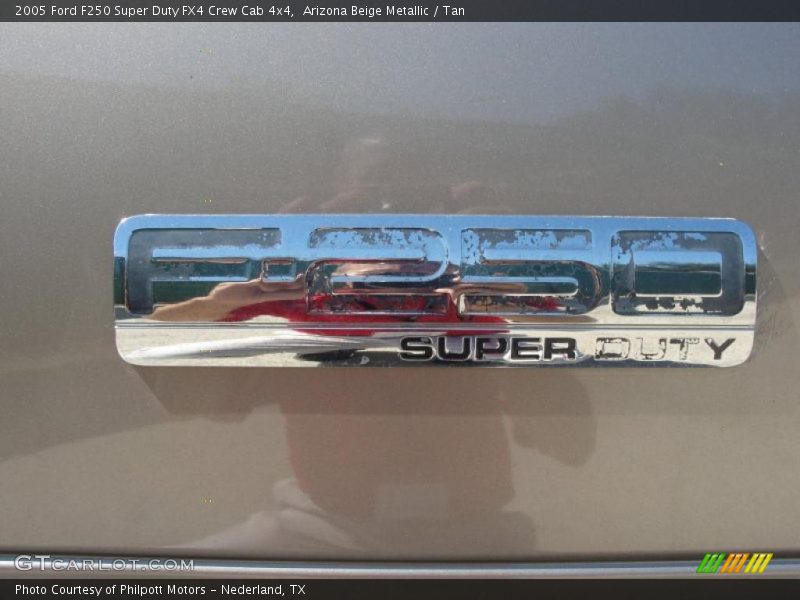 Arizona Beige Metallic / Tan 2005 Ford F250 Super Duty FX4 Crew Cab 4x4