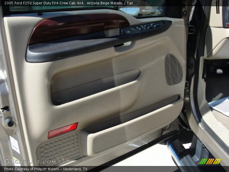 Arizona Beige Metallic / Tan 2005 Ford F250 Super Duty FX4 Crew Cab 4x4