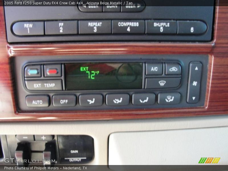 Arizona Beige Metallic / Tan 2005 Ford F250 Super Duty FX4 Crew Cab 4x4
