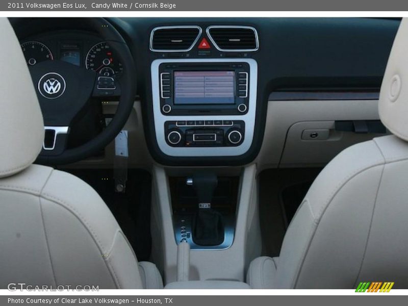Candy White / Cornsilk Beige 2011 Volkswagen Eos Lux