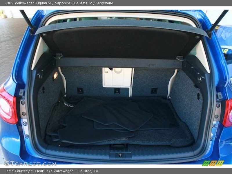Sapphire Blue Metallic / Sandstone 2009 Volkswagen Tiguan SE