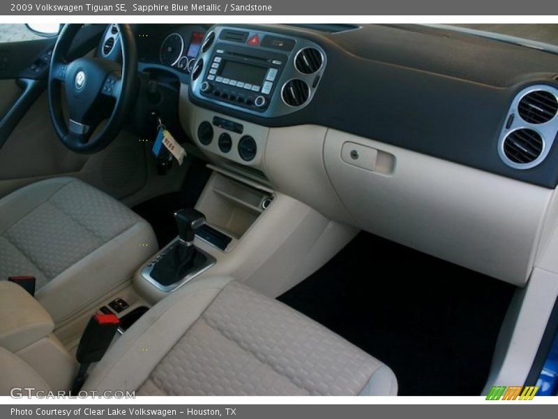 Sapphire Blue Metallic / Sandstone 2009 Volkswagen Tiguan SE