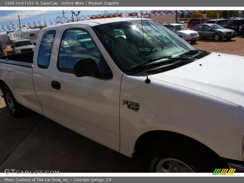 Oxford White / Medium Graphite 1998 Ford F150 XL SuperCab