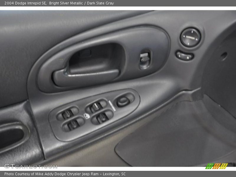 Bright Silver Metallic / Dark Slate Gray 2004 Dodge Intrepid SE