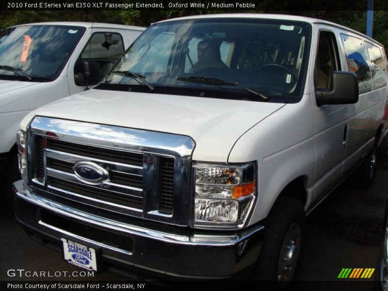 Oxford White / Medium Pebble 2010 Ford E Series Van E350 XLT Passenger Extended