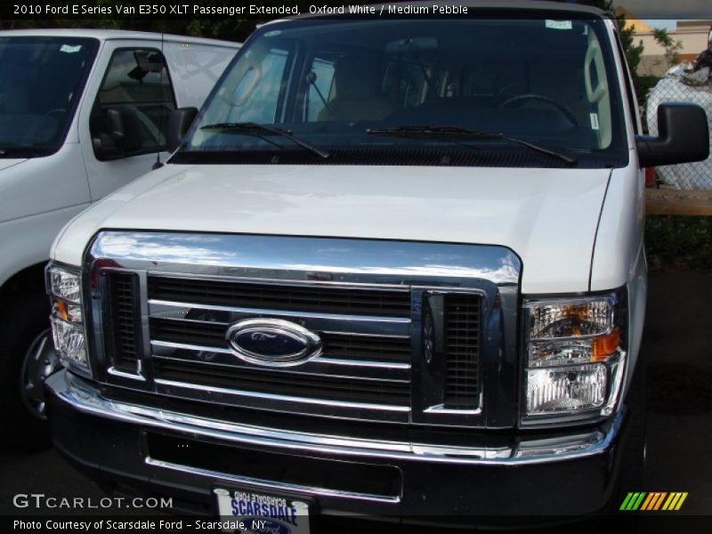 Oxford White / Medium Pebble 2010 Ford E Series Van E350 XLT Passenger Extended