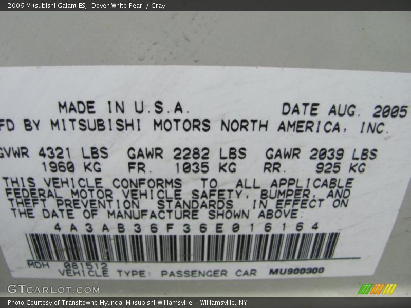 Dover White Pearl / Gray 2006 Mitsubishi Galant ES