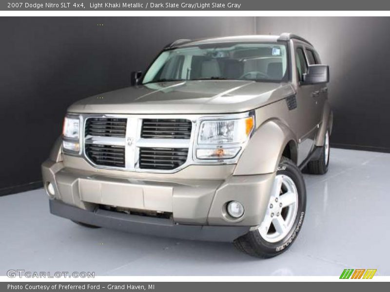 Light Khaki Metallic / Dark Slate Gray/Light Slate Gray 2007 Dodge Nitro SLT 4x4