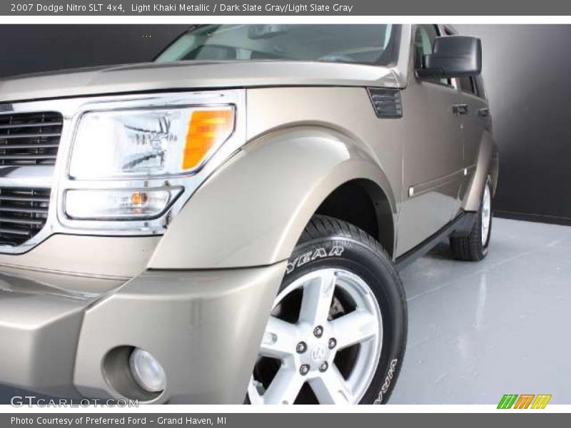 Light Khaki Metallic / Dark Slate Gray/Light Slate Gray 2007 Dodge Nitro SLT 4x4