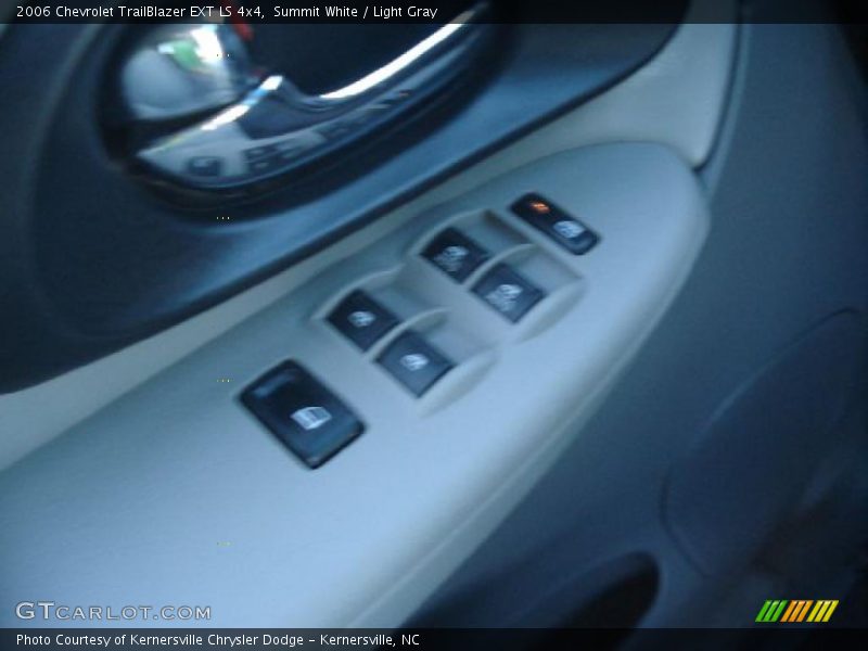 Summit White / Light Gray 2006 Chevrolet TrailBlazer EXT LS 4x4