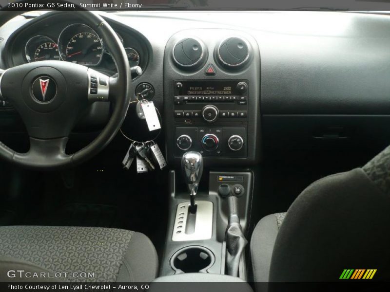 Summit White / Ebony 2010 Pontiac G6 Sedan