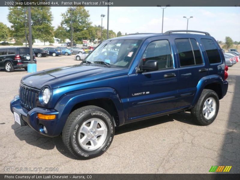 Patriot Blue Pearlcoat / Taupe 2002 Jeep Liberty Limited 4x4