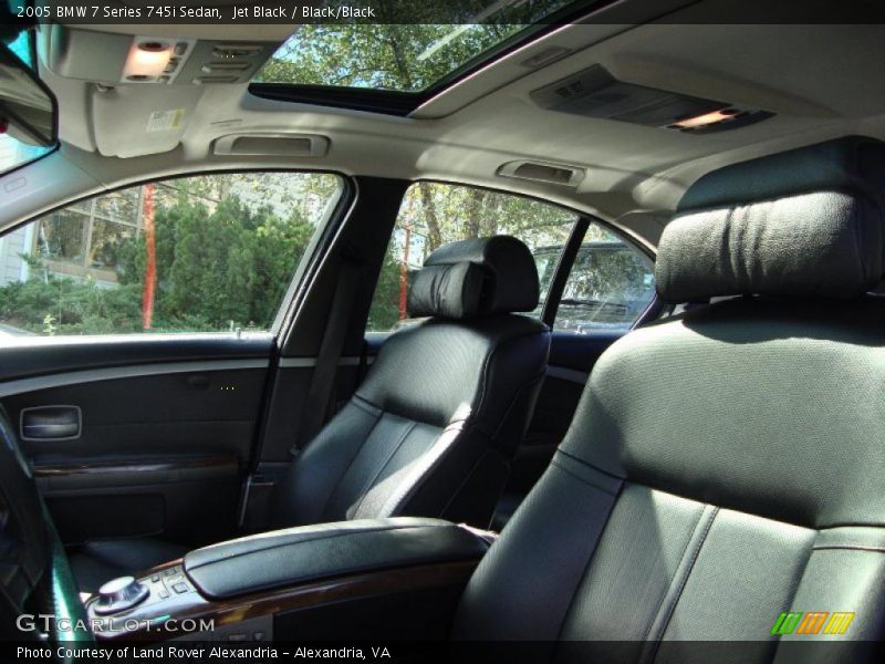 Jet Black / Black/Black 2005 BMW 7 Series 745i Sedan