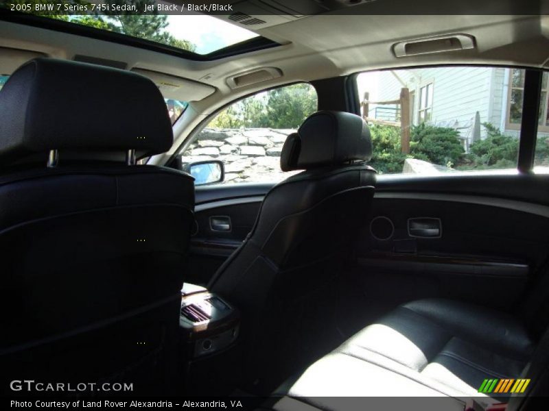 Jet Black / Black/Black 2005 BMW 7 Series 745i Sedan