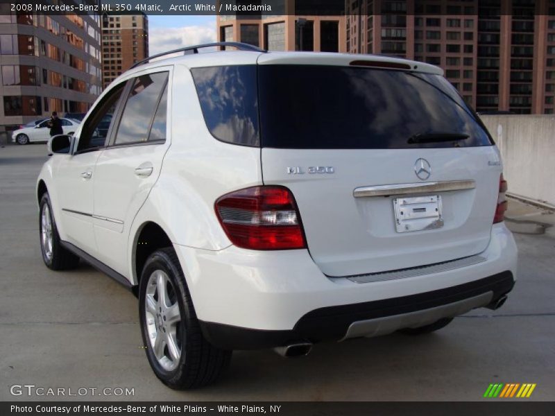 Arctic White / Macadamia 2008 Mercedes-Benz ML 350 4Matic