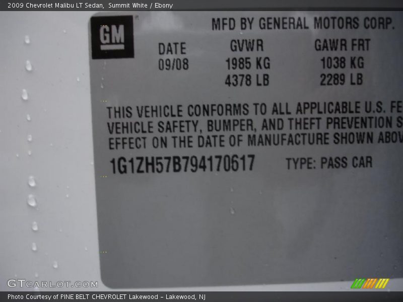 Summit White / Ebony 2009 Chevrolet Malibu LT Sedan