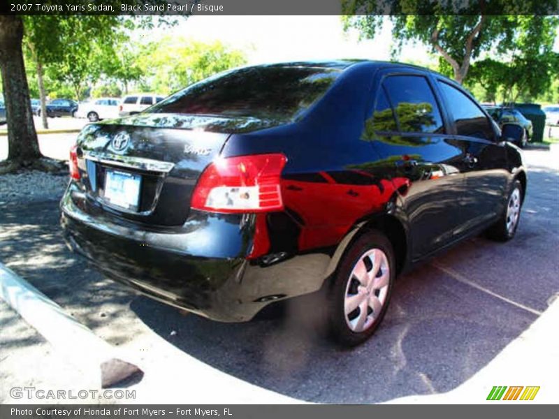 Black Sand Pearl / Bisque 2007 Toyota Yaris Sedan