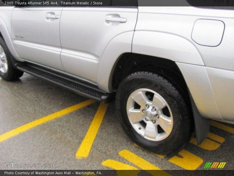 Titanium Metallic / Stone 2005 Toyota 4Runner SR5 4x4