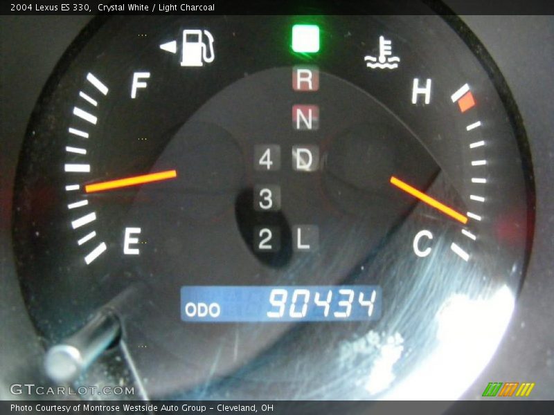 Crystal White / Light Charcoal 2004 Lexus ES 330