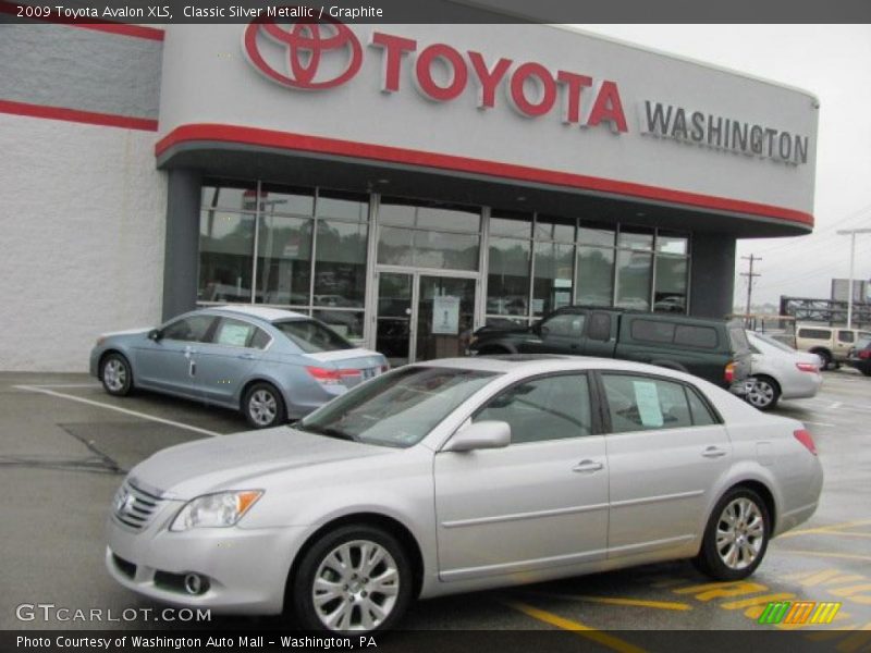 Classic Silver Metallic / Graphite 2009 Toyota Avalon XLS