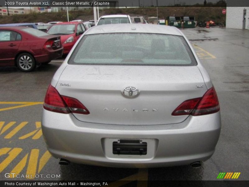 Classic Silver Metallic / Graphite 2009 Toyota Avalon XLS