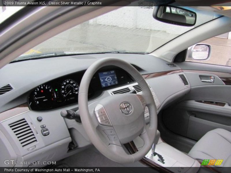 Classic Silver Metallic / Graphite 2009 Toyota Avalon XLS