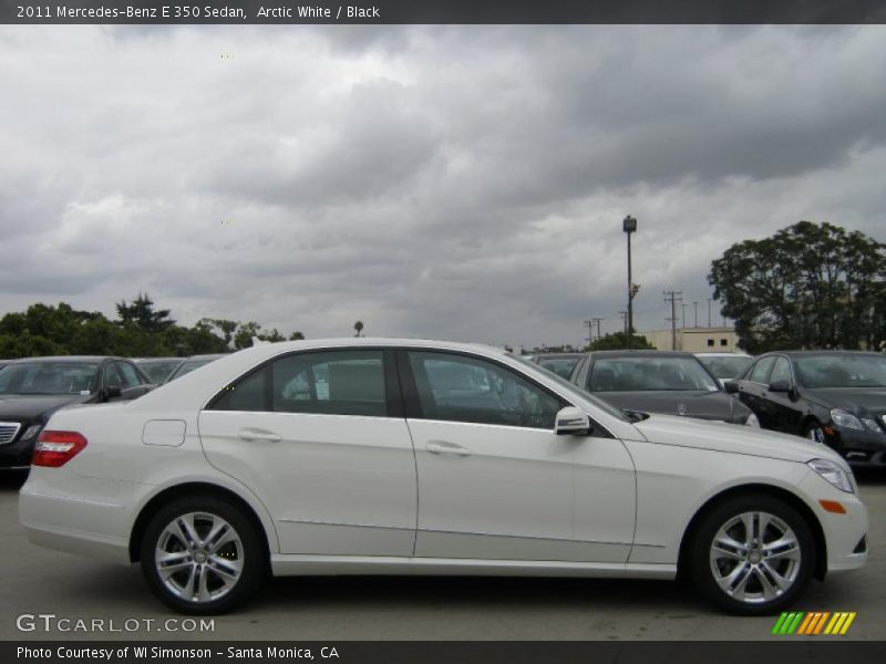 Arctic White / Black 2011 Mercedes-Benz E 350 Sedan