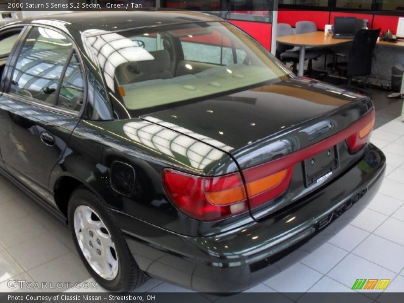 Green / Tan 2000 Saturn S Series SL2 Sedan
