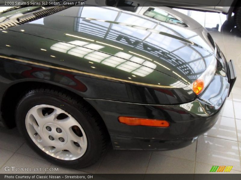 Green / Tan 2000 Saturn S Series SL2 Sedan