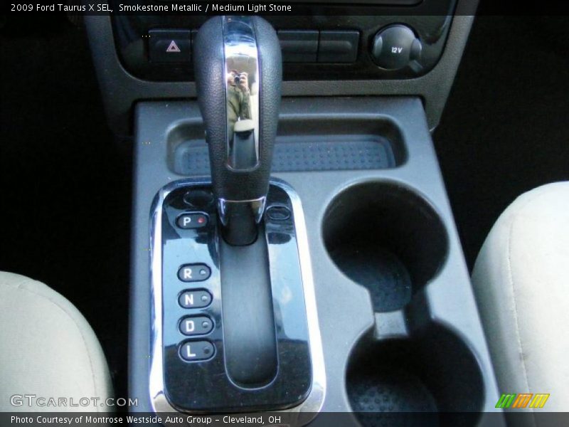  2009 Taurus X SEL 6 Speed Automatic Shifter